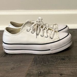 White Platform Converse, W5, great condition!